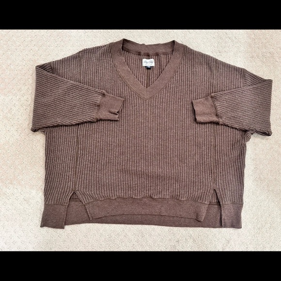 American Eagle AE Big Hug V-Neck Waffle Sweatshirt in a brown color Size L - Picture 3 of 4